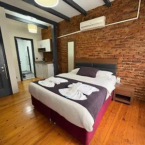https://taksim-otto-suite.istanbul-turkeyhotels.com